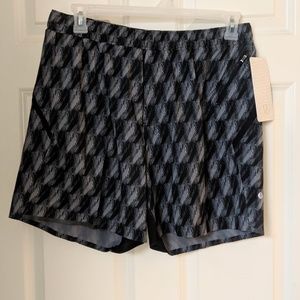 NWT Lululemon men's run shorts lined, black gray